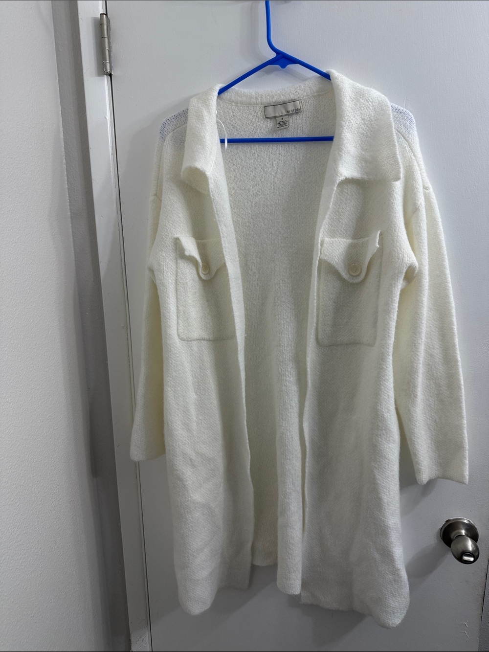 Open-Front Cream Knit Cardigan with Pocket Details
